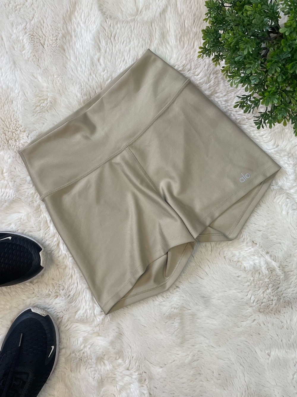 ALO Yoga High-Waist Bike Shorts in Light Khaki